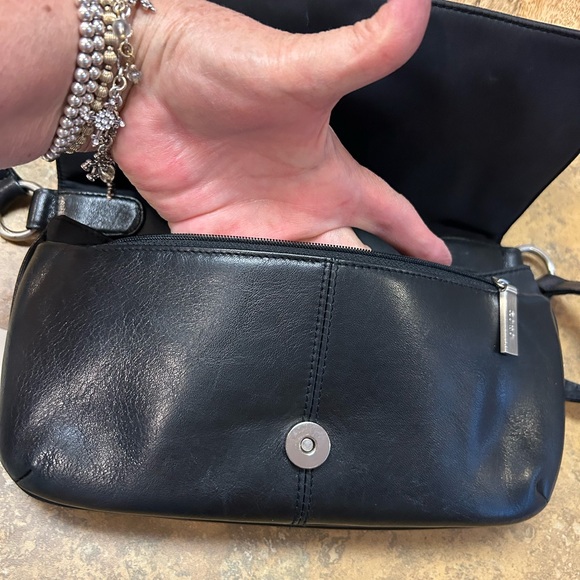 HOBO Black Leather Shoulder Bag - Picture 10 of 12